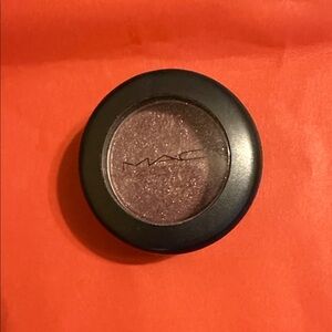 MAC Cosmetics Rich Shimmer Eyeshadow